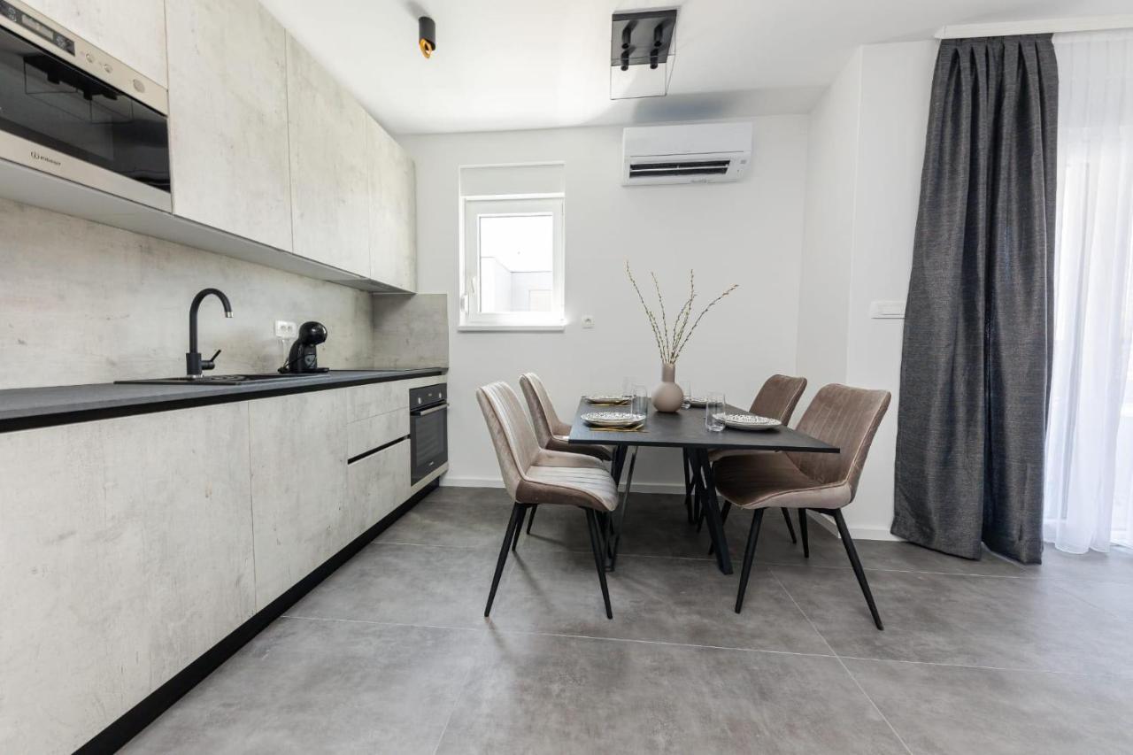 Apartments Antico Trogir Exterior photo